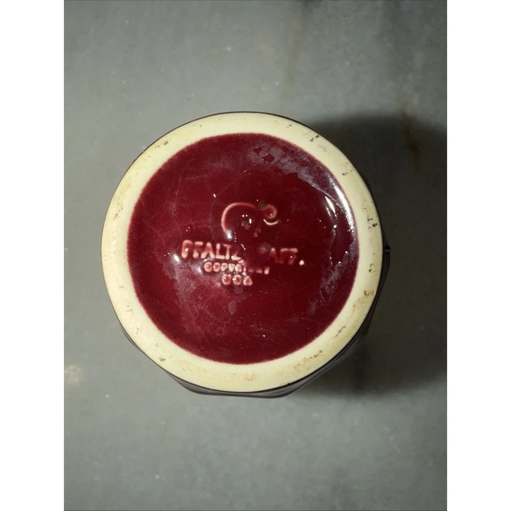 Vtg Ceramic Shell Burgundy Dish  Pfaltzgraff  Soap With Matching Water Cup GW992